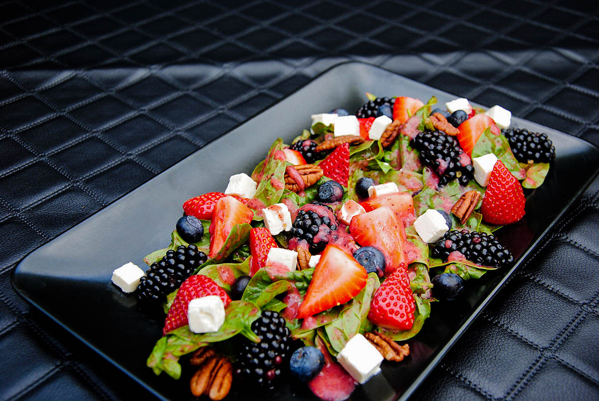 strawberry sauce feta and spinach salad